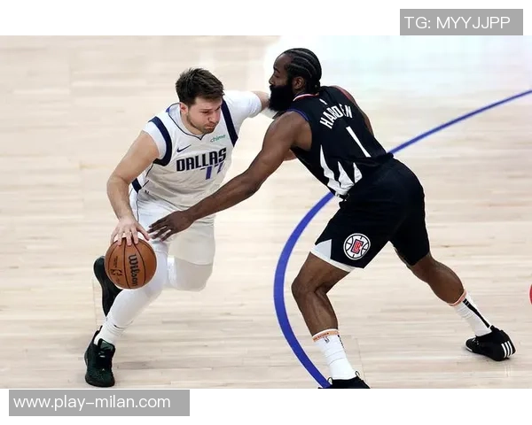 东契奇对快船的疯狂表现已连续14场得分25并列联盟最长纪录 东契奇对快船的疯狂表现已连续14场得分25并列联盟最长纪录